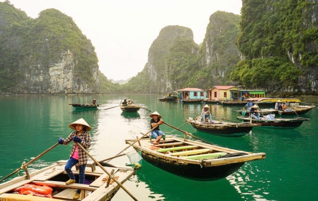 Купить дешевые Горящие туры в Вьетнам https://e-travelbot.ru/otdyx-vo-vetname/